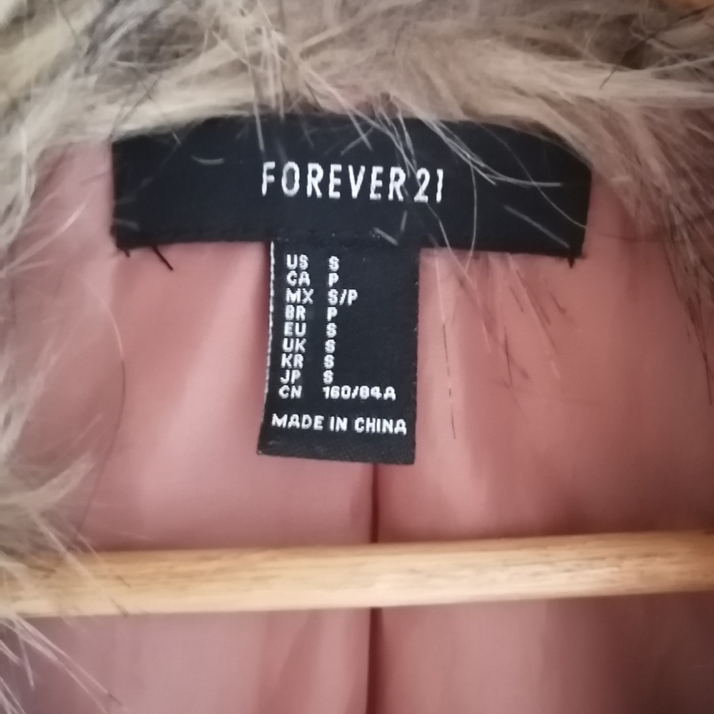 F21 Faux Leather Fur Trim Jacket NWOT - Picture 3 of 3